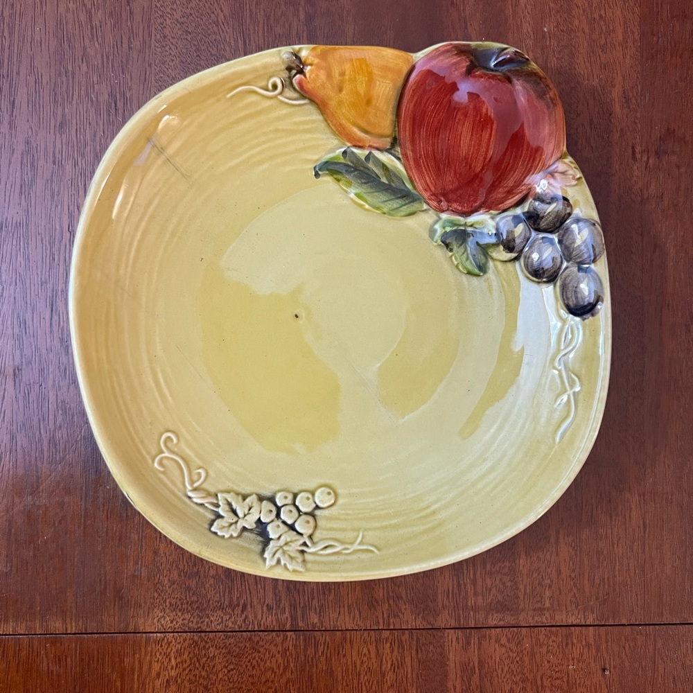 Lefton Yellow Dinner Plate with Fruit Design